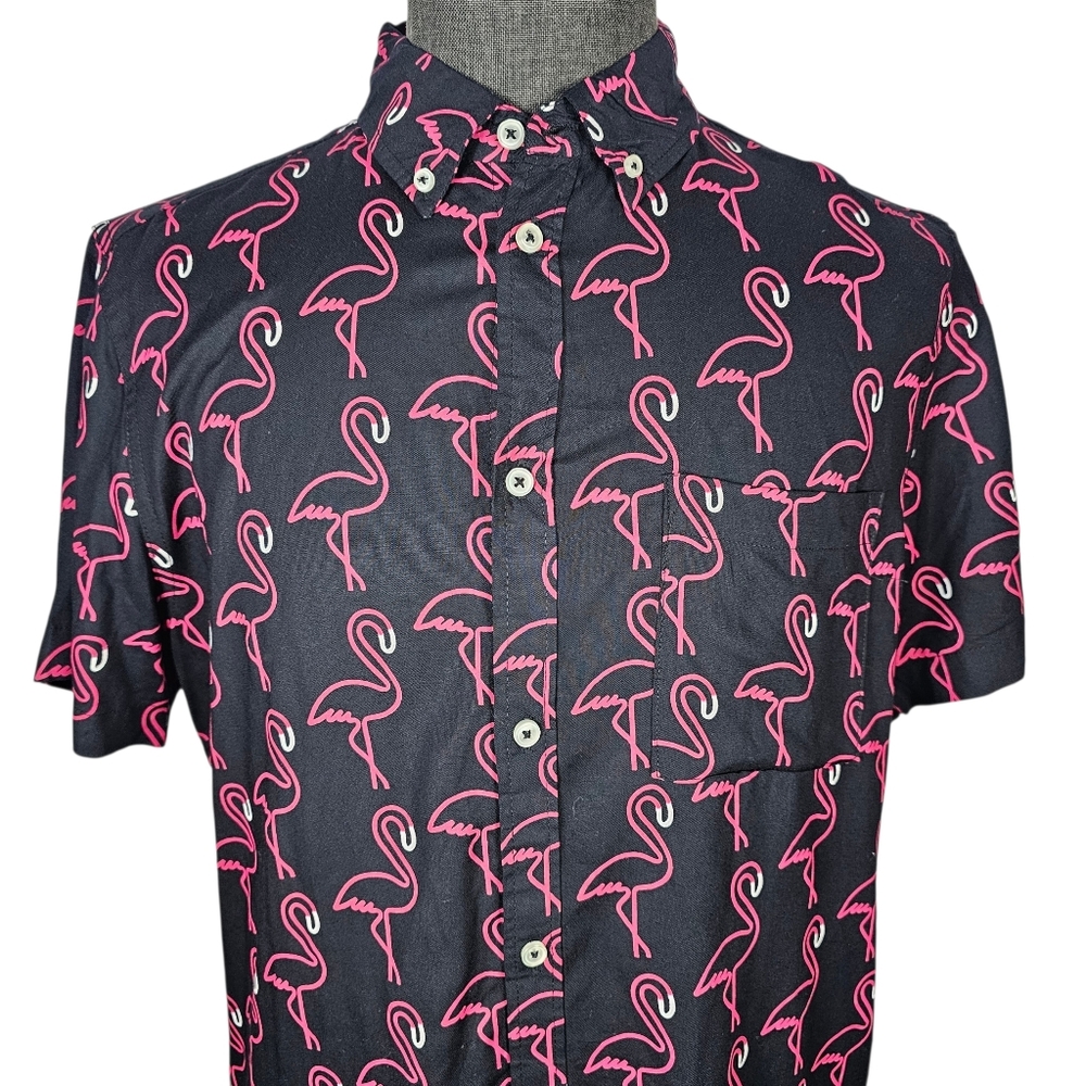 Wesc Men's Black & Pink Flamingo Short Sleeve Button Down Size M